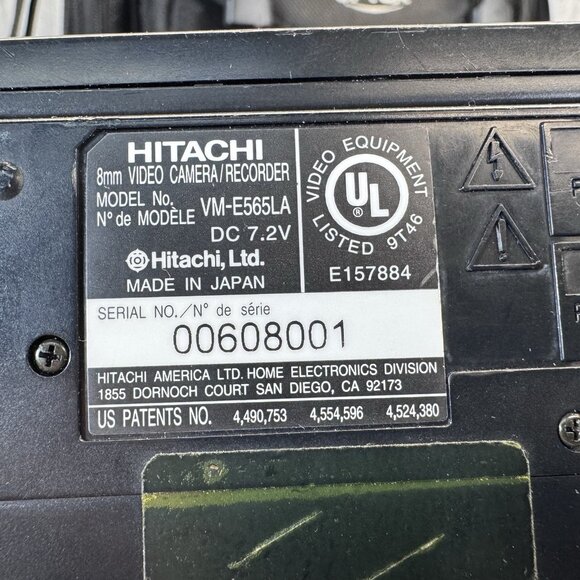 Hitachi VM-E575LE Video Camera - Picture 14 of 16